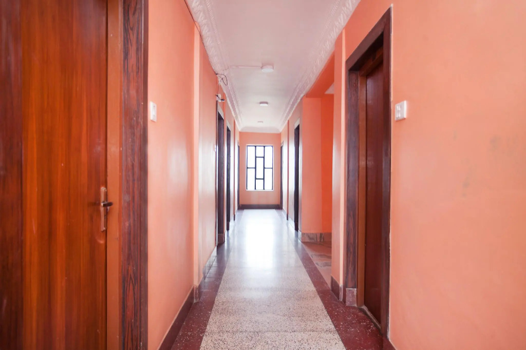 OYO 374 Hotel Holiday Taj (p) Ltd
