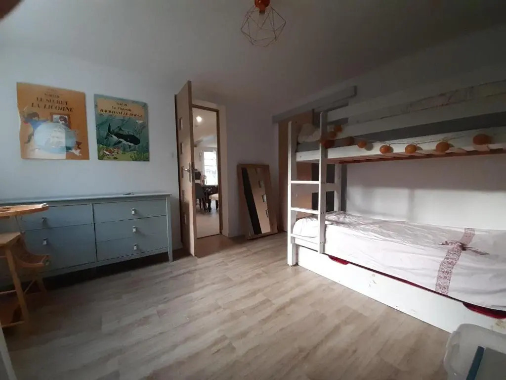 Appartement 6 Pers avec 2 Chambres cour et jardinet privatifs