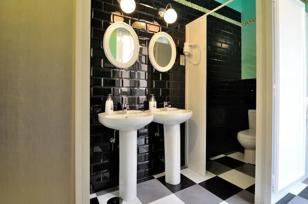 Hostal Far Home Plaza Mayor