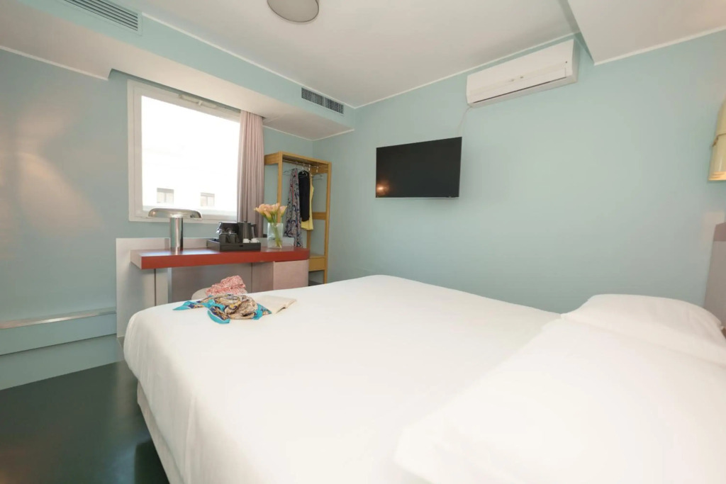 Moderno Hotel Roma