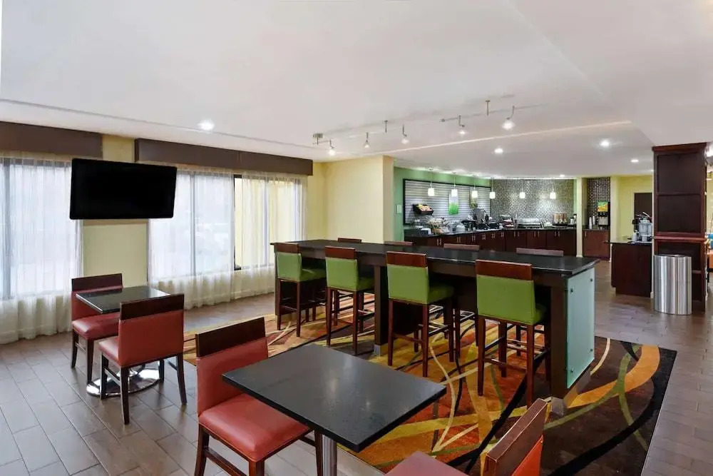 La Quinta by Wyndham Florence