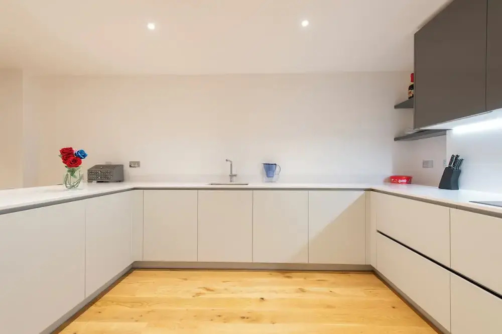 Exquisite 3BR Duplex Apartment, Air-con& Amenities
