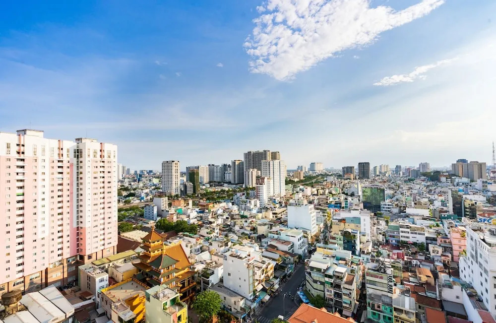 Soho Residence and Apartments by Acacia Living - City Center District 1 - Near Bui Vien