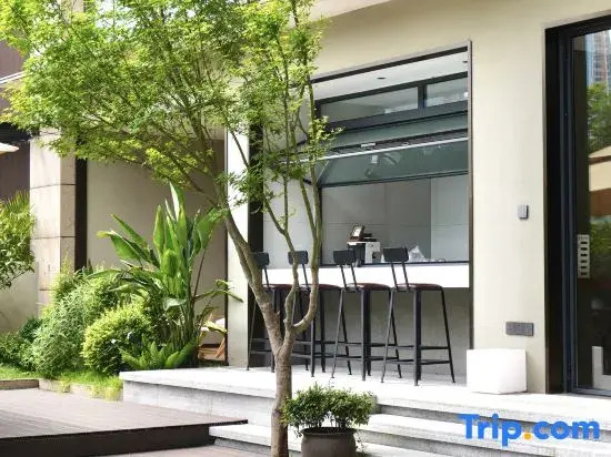 Serenity Tile Retreat