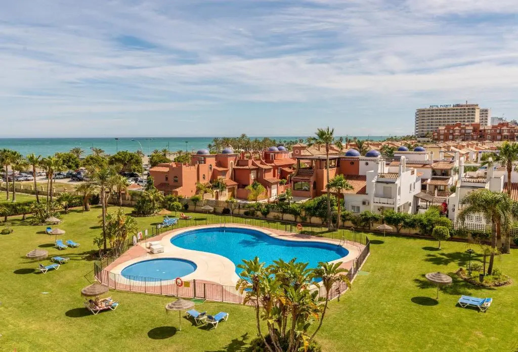 Well-located & Nice Views 2BDR Apt in Los Álamos
