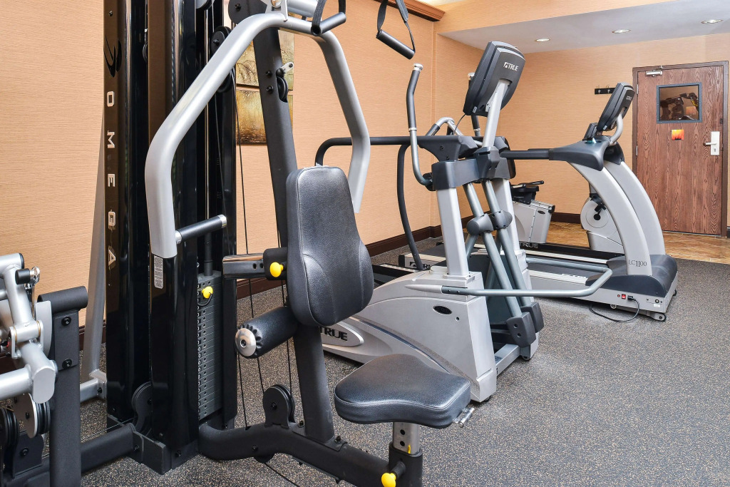 Best Western Plus Midwest Inn & Suites