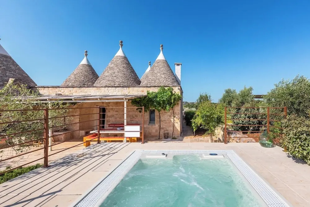 3224 Trulli Almaviva by Perle di Puglia