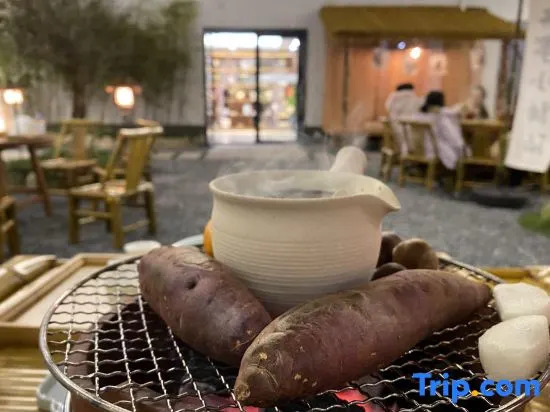 Lin 'an Hot Spring Story: Pet-Friendly Homestay