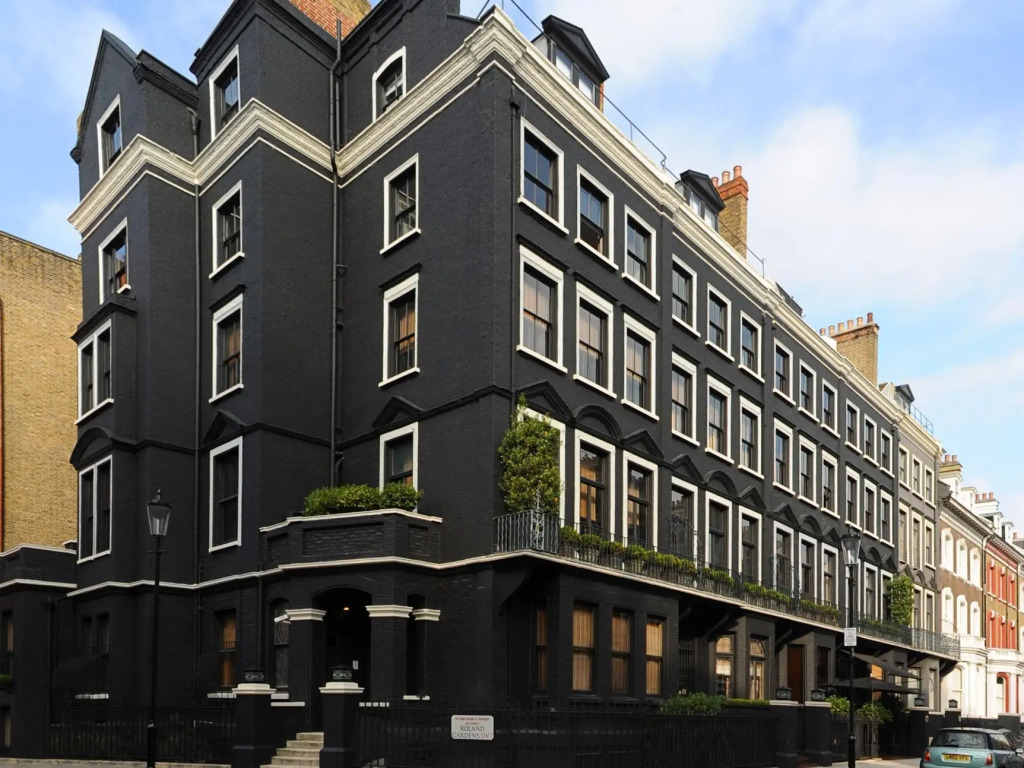 Blakes Hotel