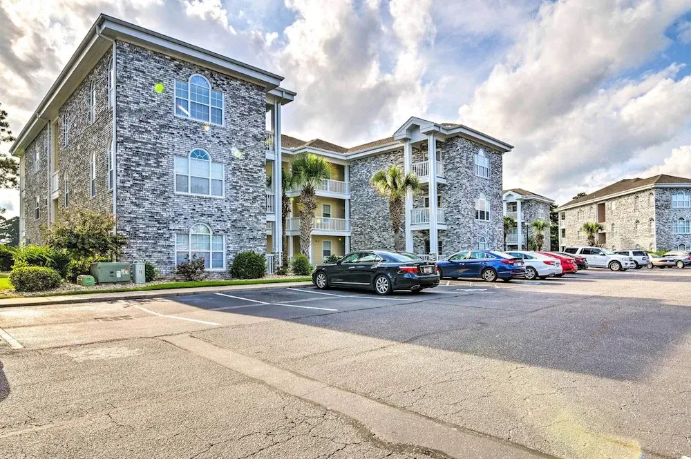 Idyllic Myrtle Beach Condo: Golf Course On-site