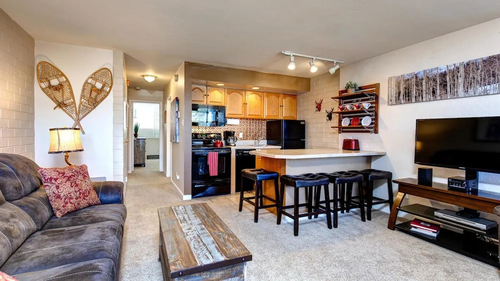 1704 Captain Molly Drive Condo 1 Bedroom 1 Bathroom Condo