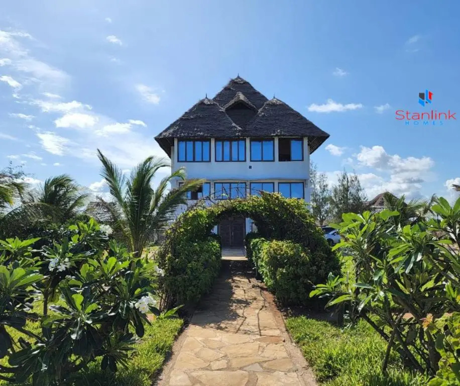 A Beach Front 4 Bedroom Home