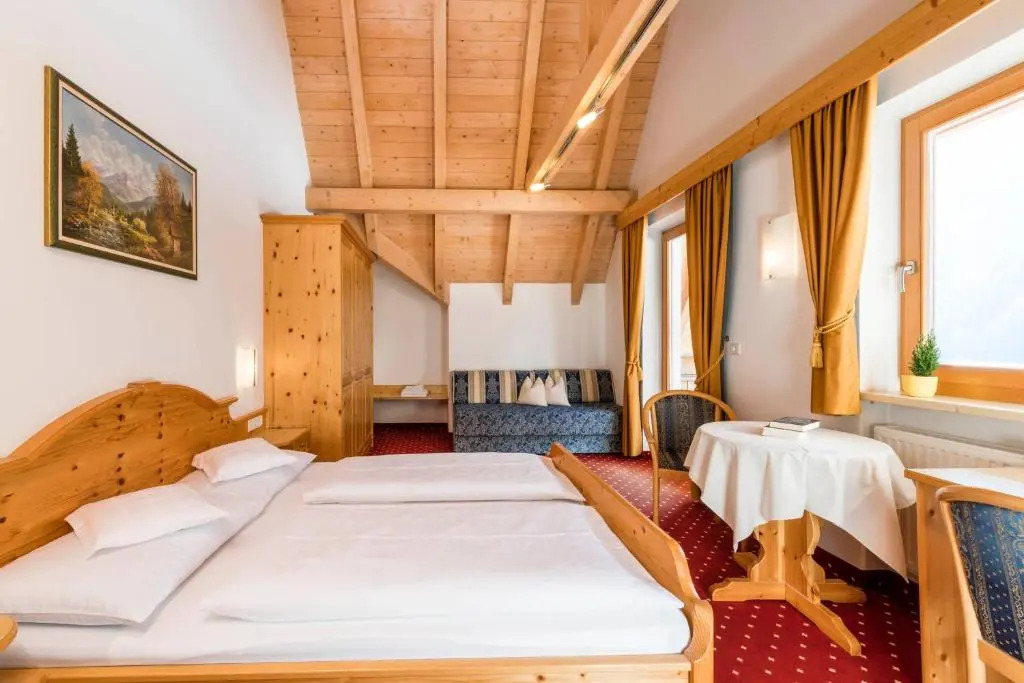 B&B Hotel Alpenrose Rooms & Apartments