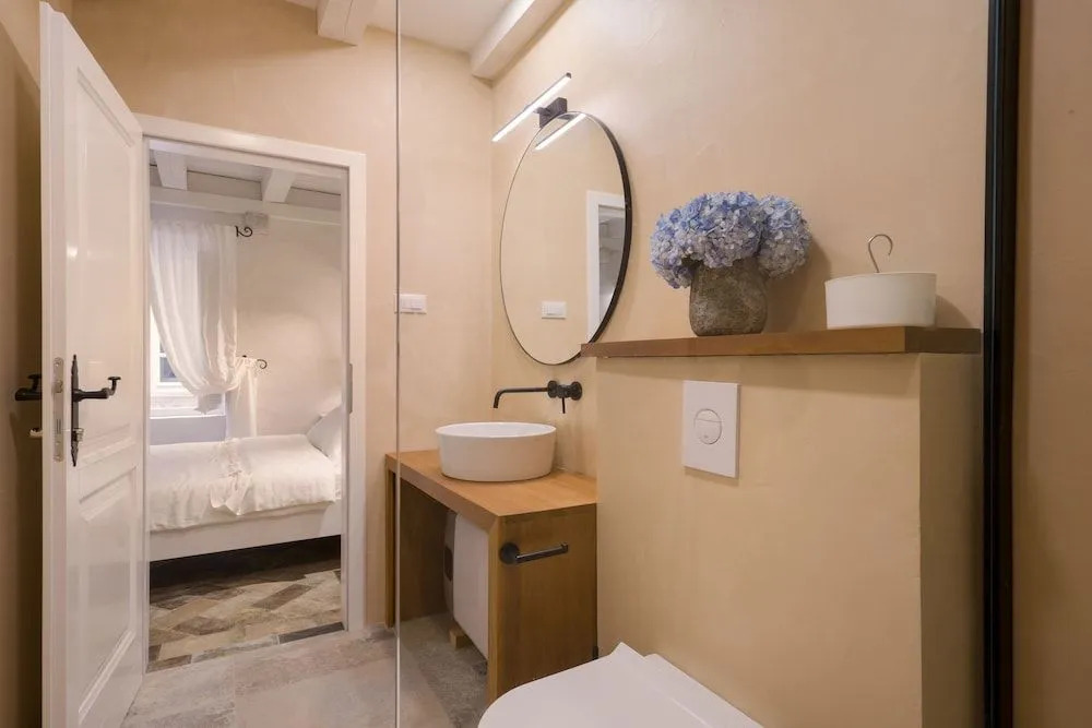 Luxury Apartment Lina - III