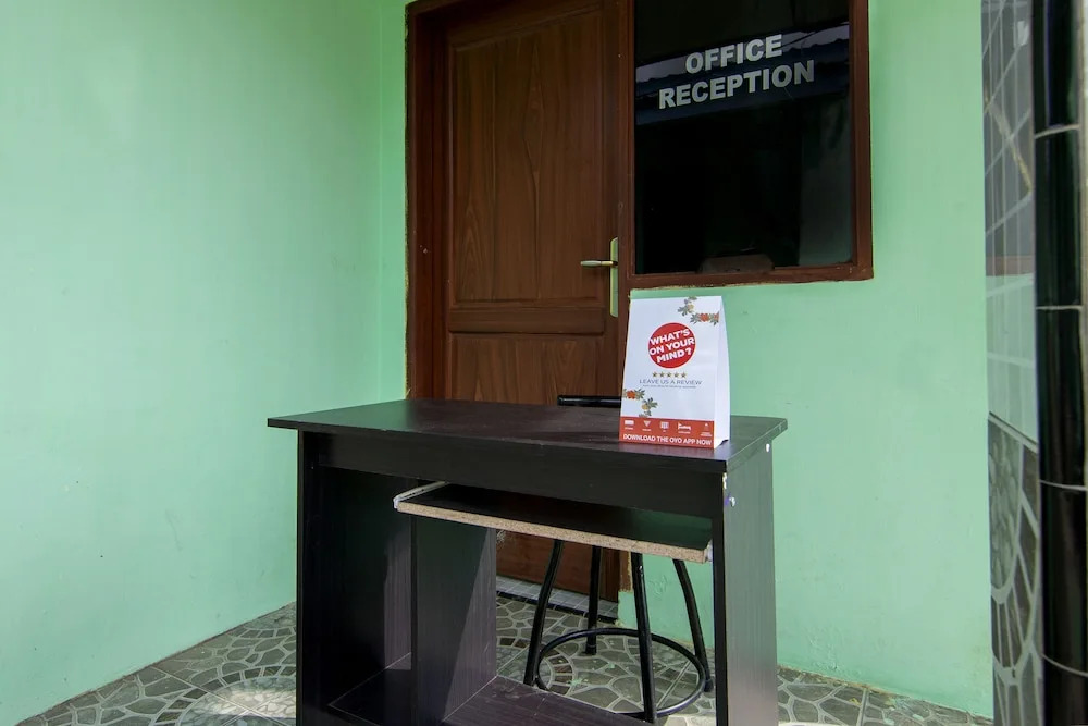 OYO 1701 Bagus Inn