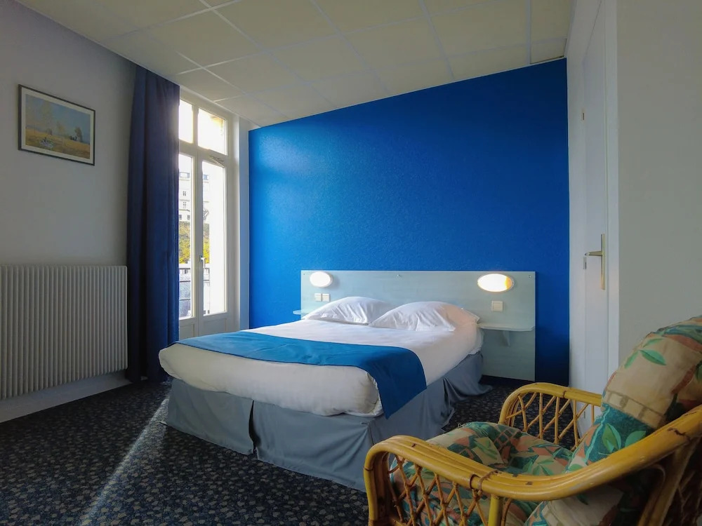 Le CESAR HOTEL