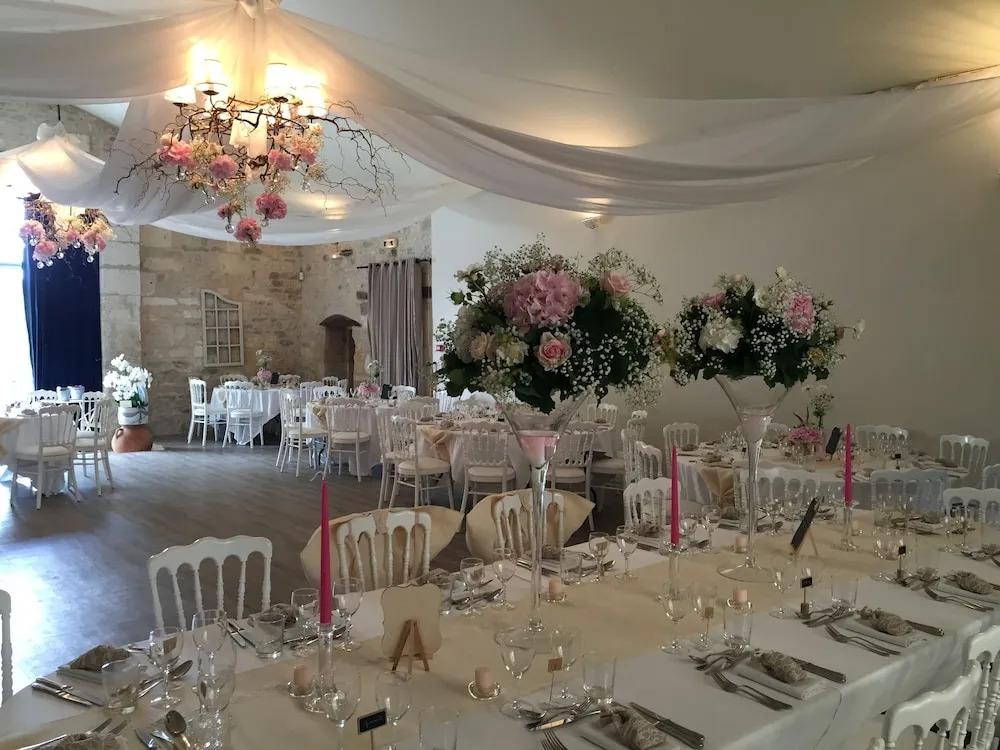Chateau de Maumont