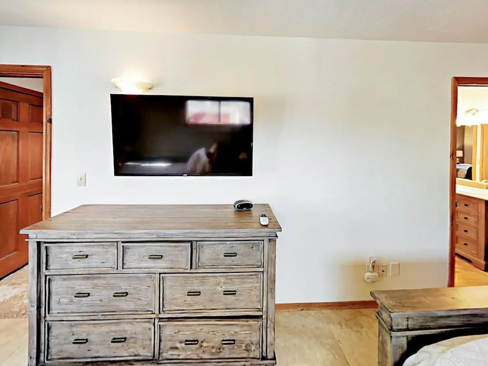 Medicine Man - 2 Br Home