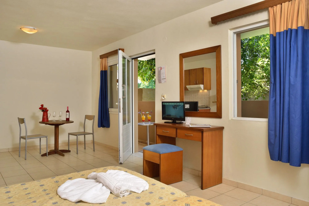 Akatos Hotel