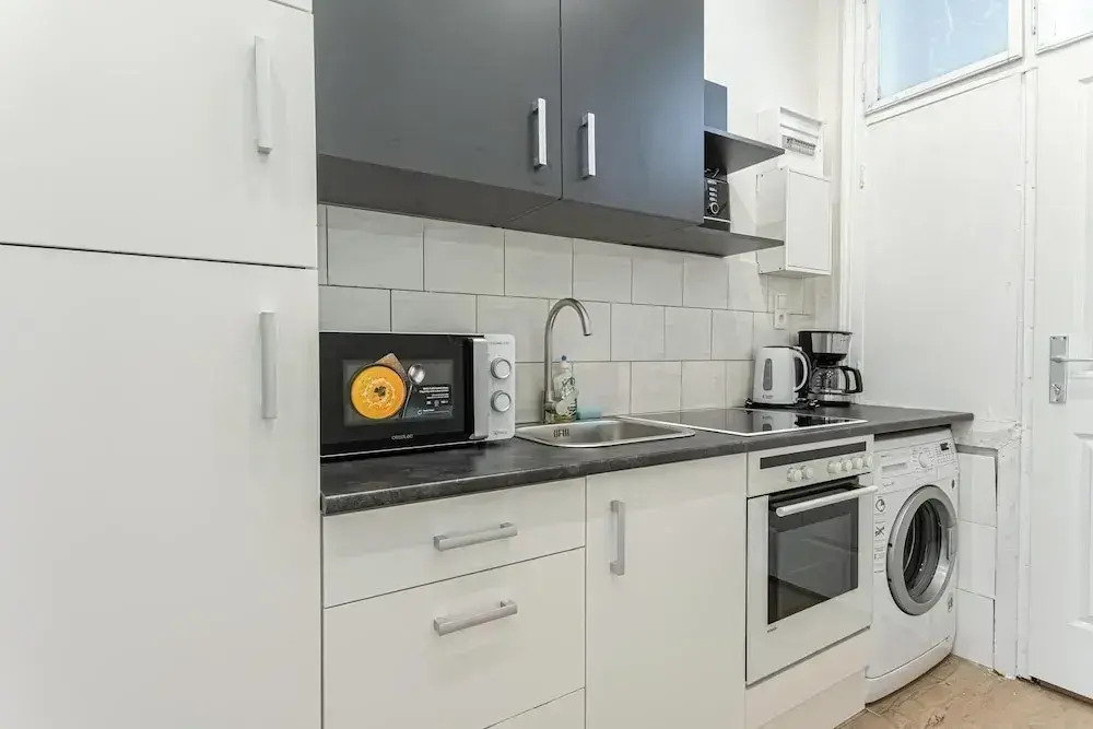 Cozy 1BR Apartment in Prime Location
