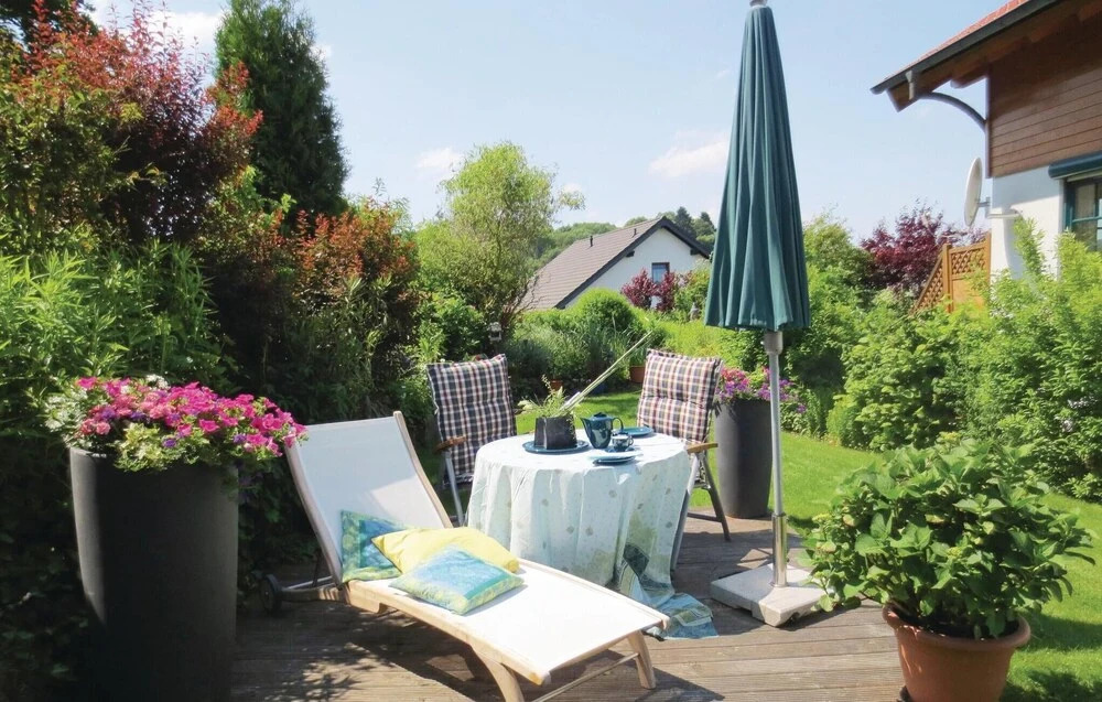 Awesome Apartment in Daun-boverath With 1 Bedrooms and Wifi