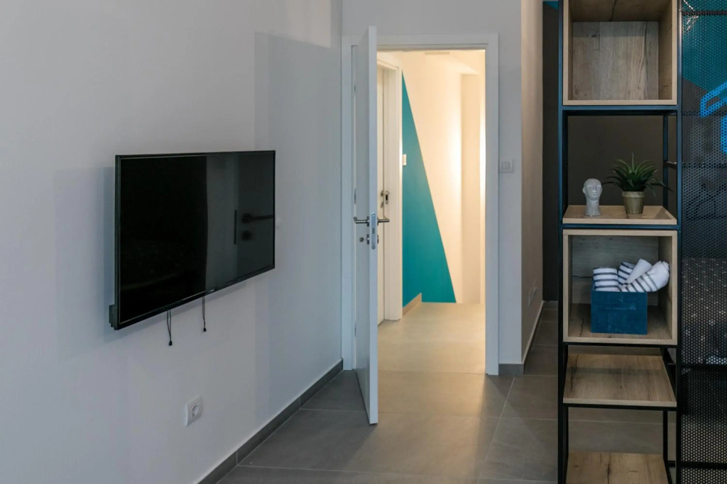 TODOR APARTMENTS Center