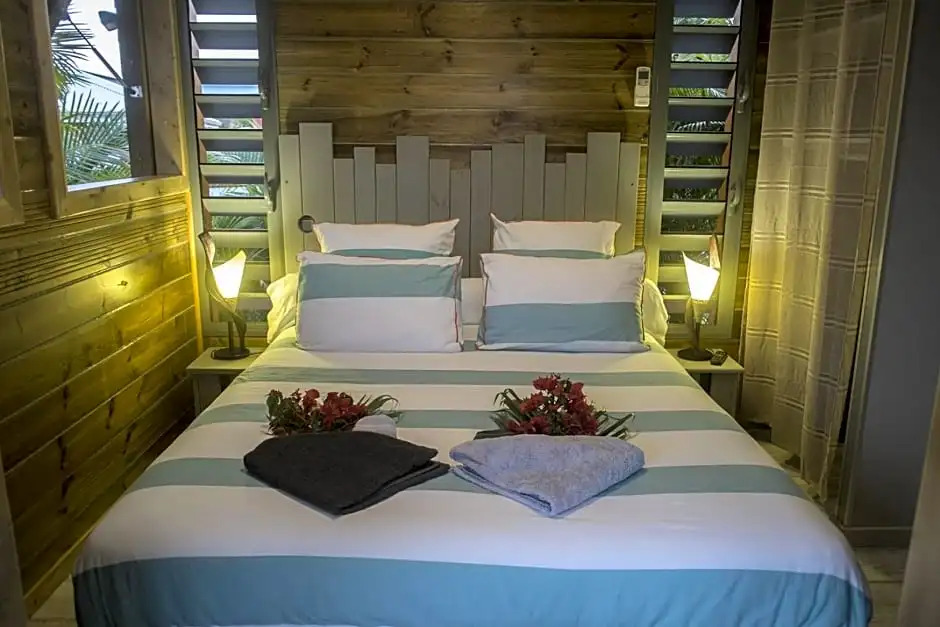 BUNGA-LODGE (bungalow 4* avec piscine privée)