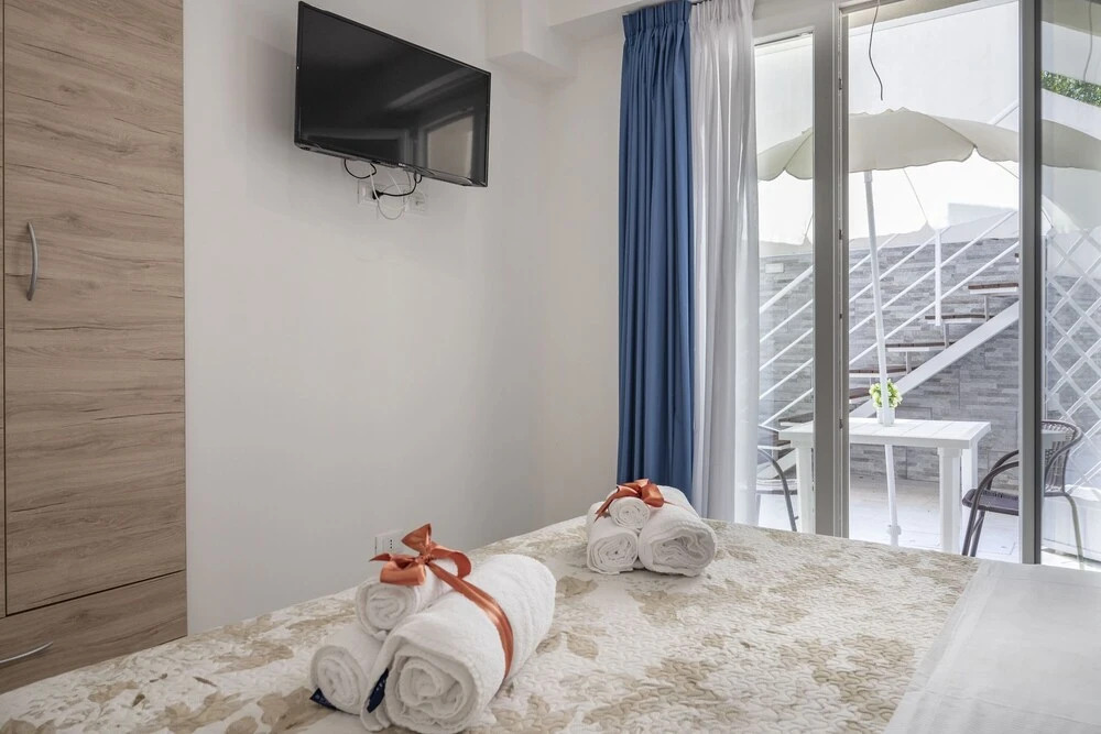 Onice Apartment On Sea Shore