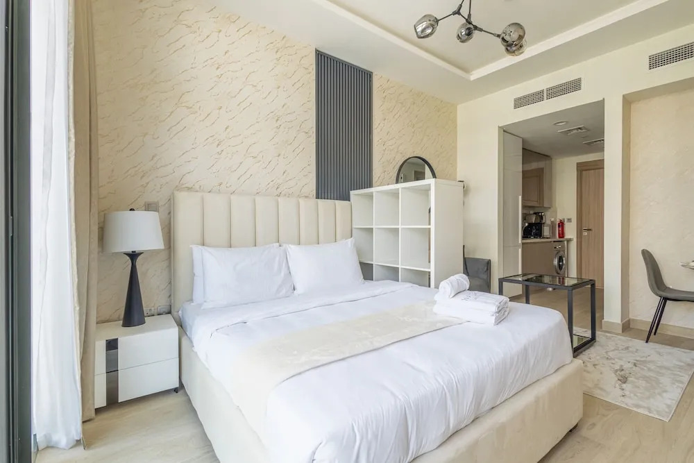 Nasma Holiday Homes - Azizi Riviera