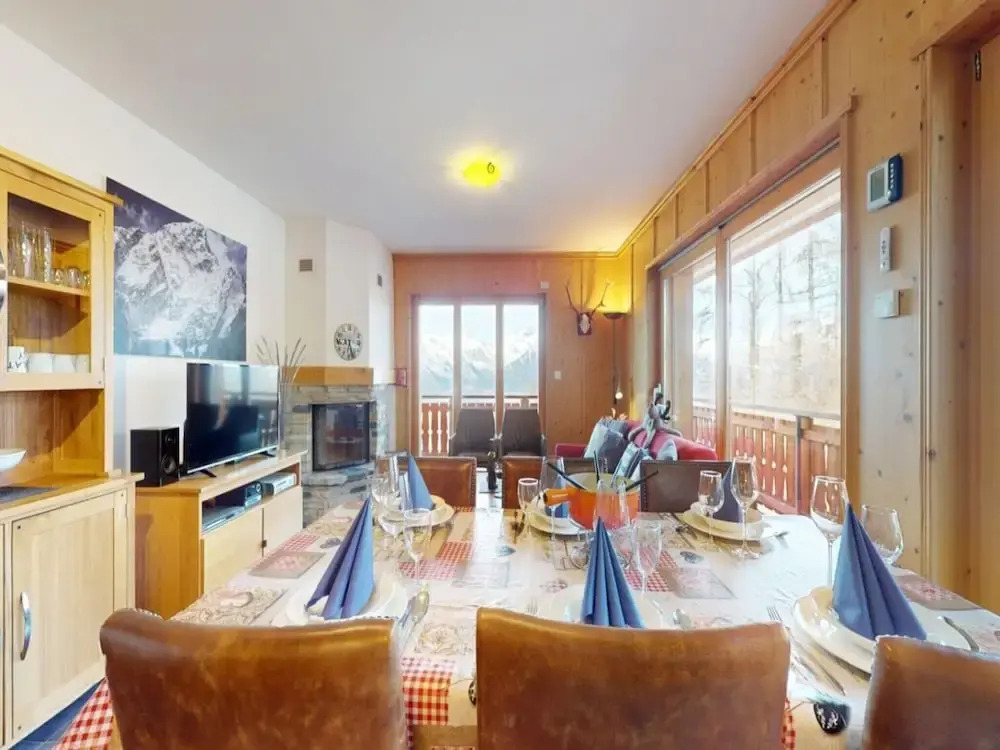 Apartment With Sauna Access