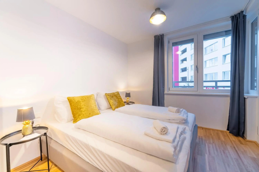 RHC Central Station Premium Apartments | contactless check-in