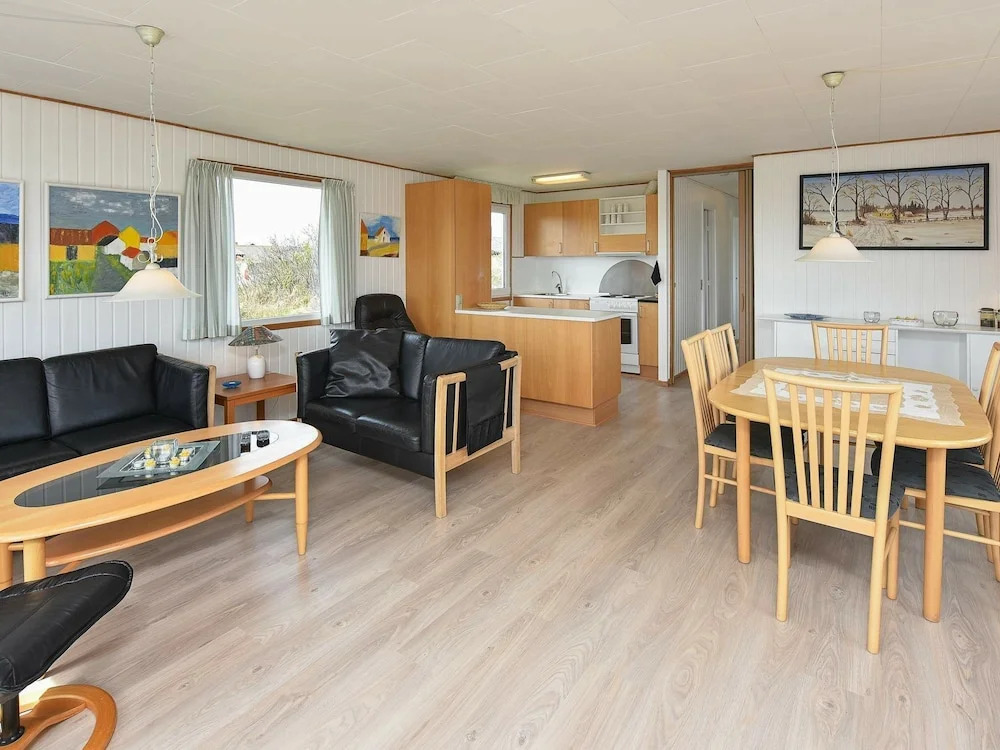 Cozy Holiday Home in Hvide Sande Near Sea