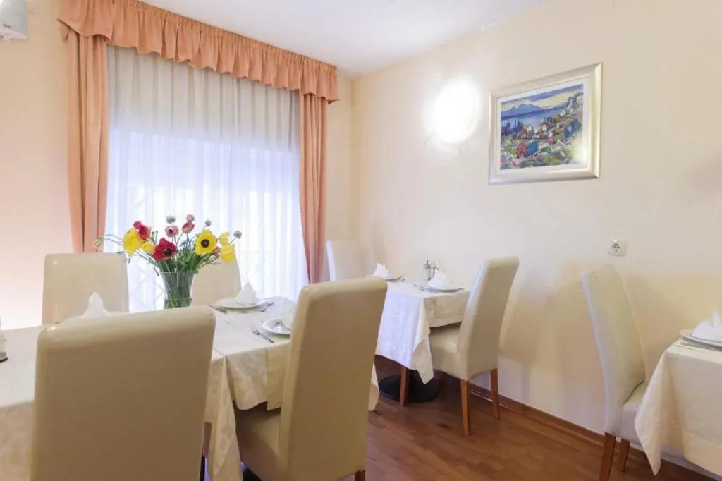 Royal Suites