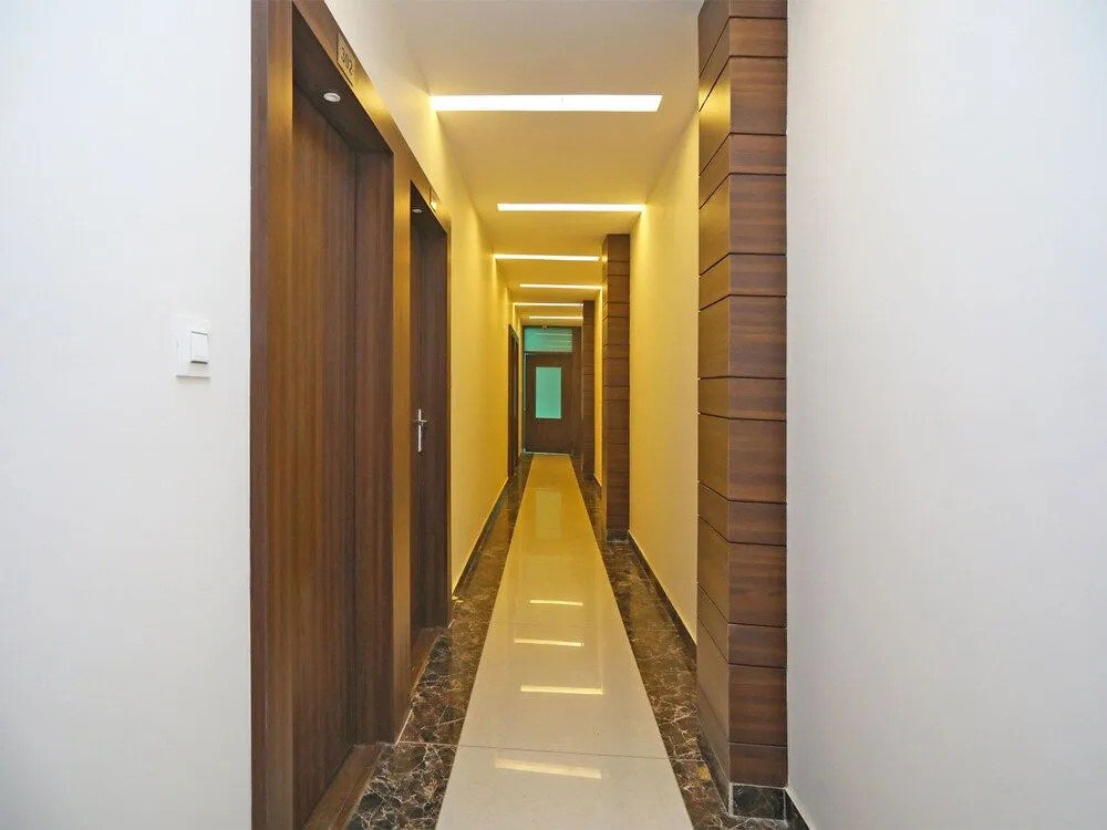 Capital O 2616 Hotel Golden Sand