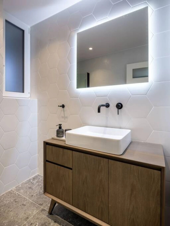 2B · The Beehive Apartment Athens 2B