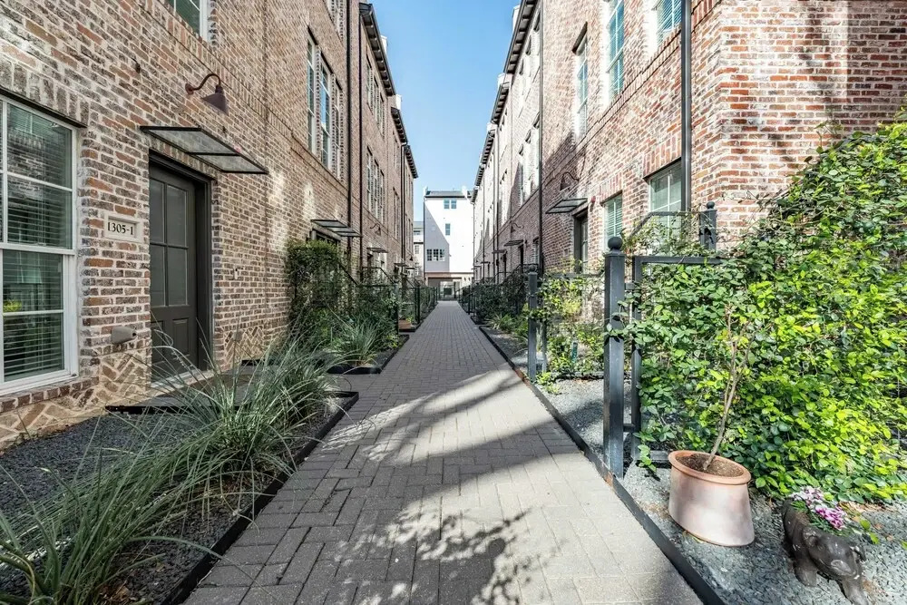 Modern Home, Private Balcony, Near Rainey & Lady Bird Lake Haus of Z