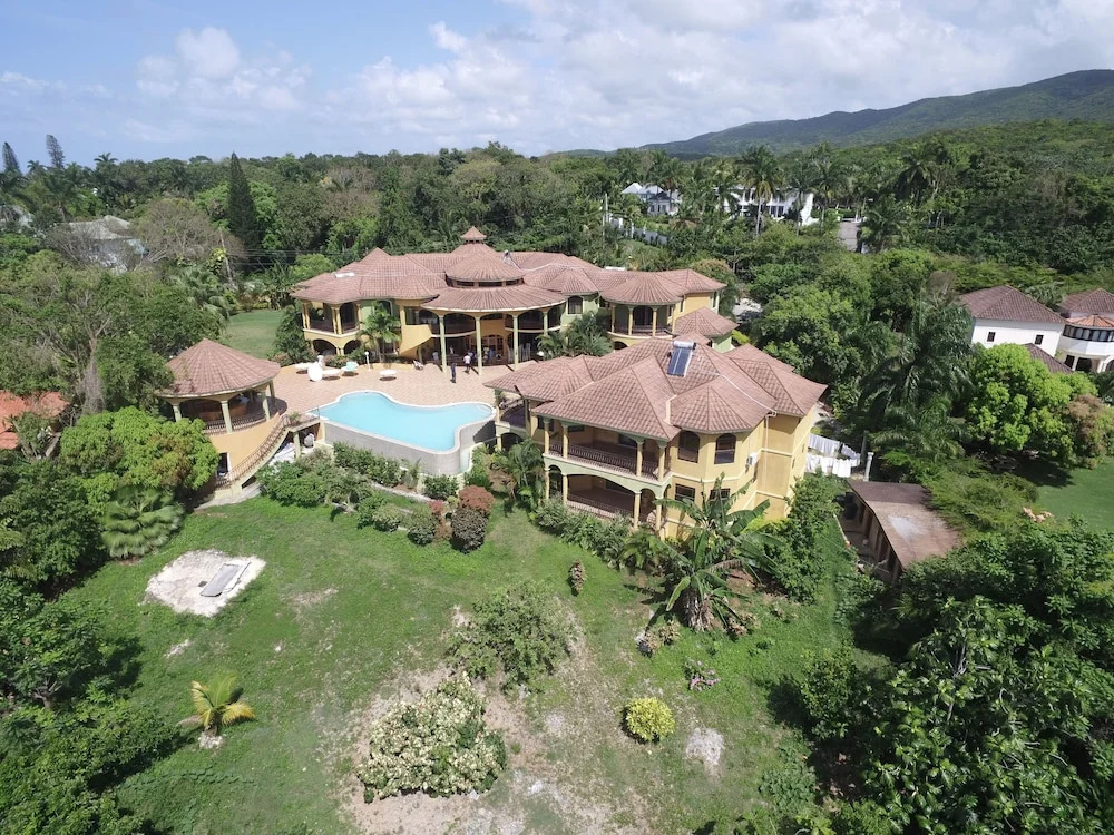 Milbrooks Resort