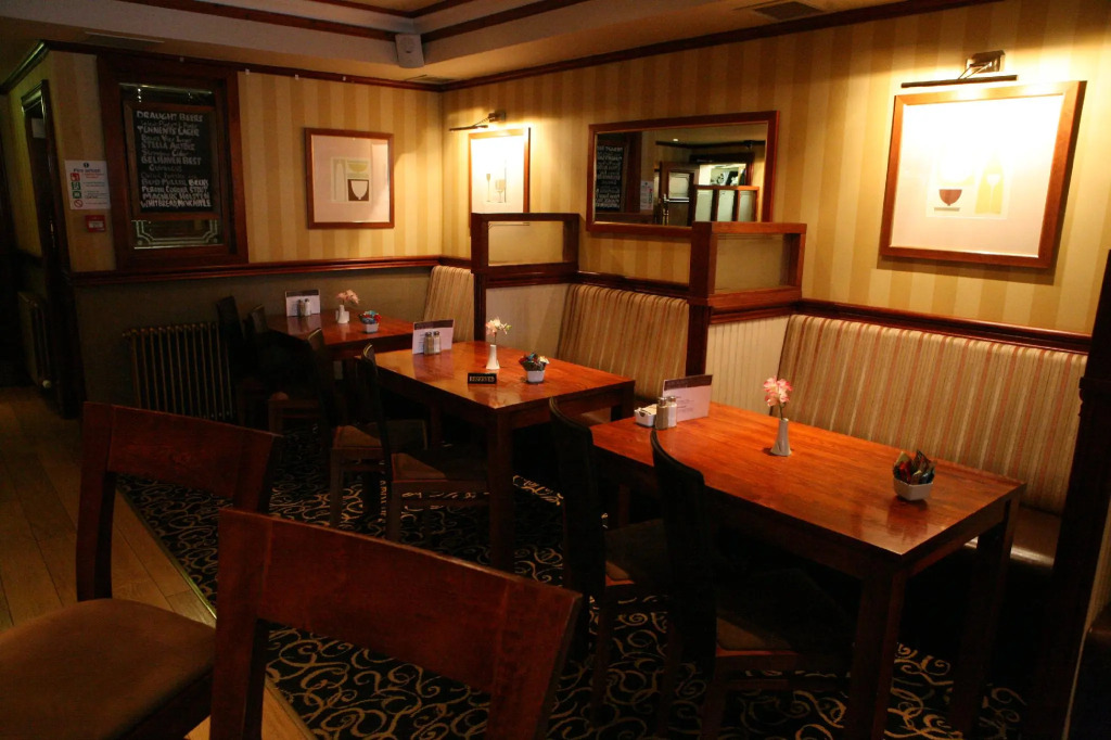 Waterhouse Inn