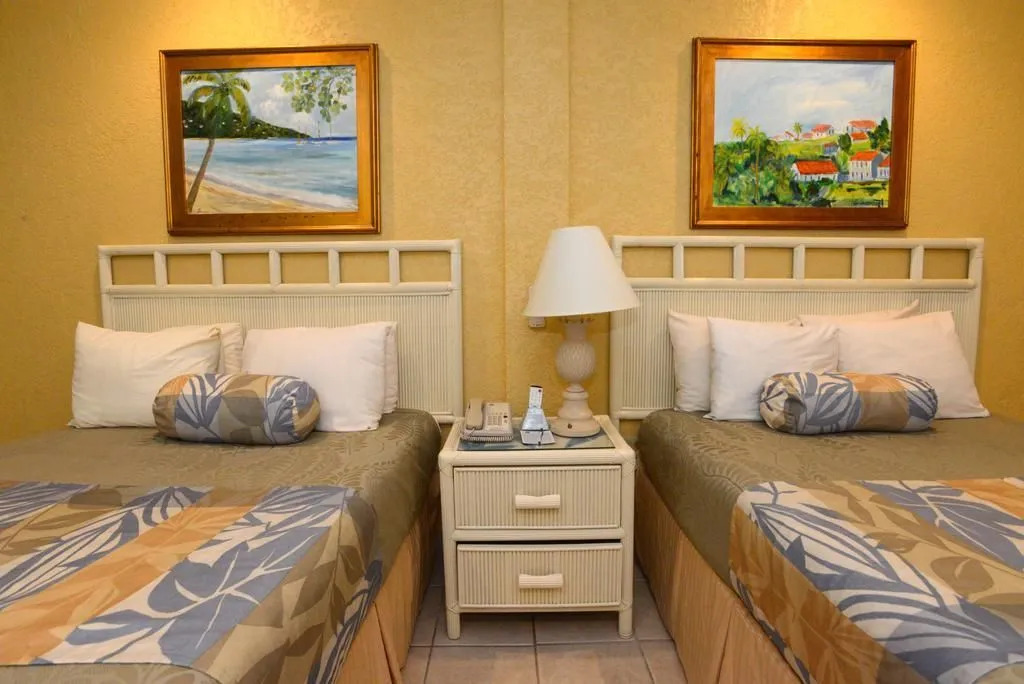 Lindbergh Bay Hotel and Villas