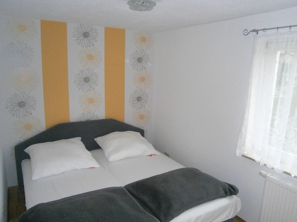 Charming Apartment in Wischuer with Private Terrace