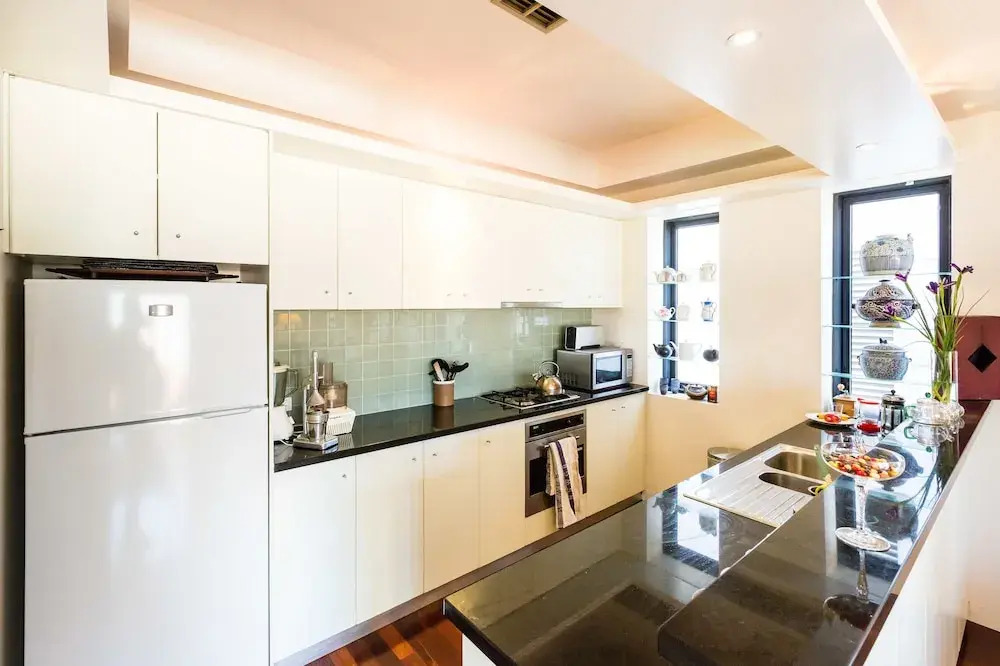 BELLE, 2BDR Melbourne Apartment