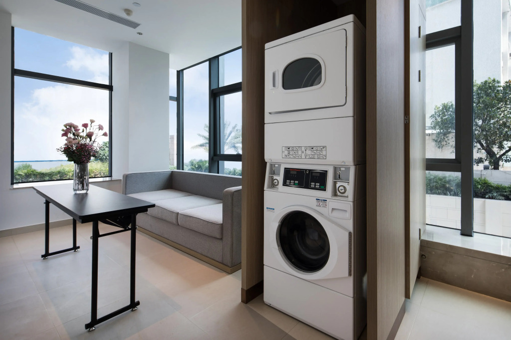 Holiday Inn Express Shenzhen Haiyuan City by IHG