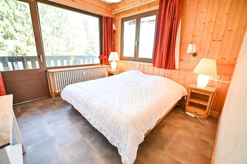Warm Family Apartment