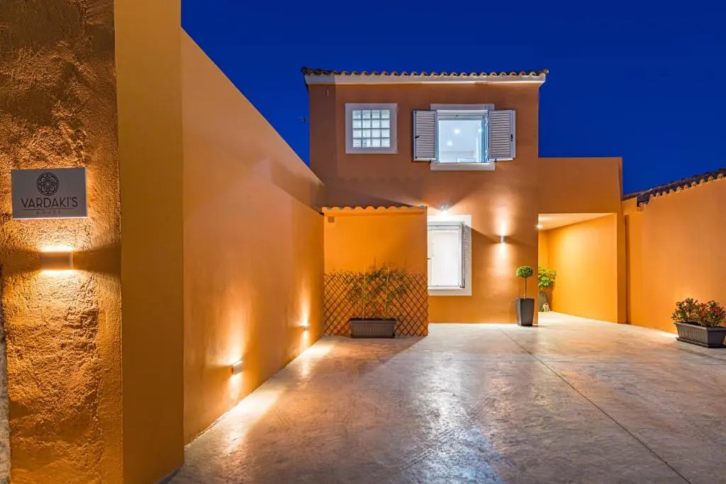 Vardakis house - 5 minutes from the famous Shipwreck Beach by Villa Mana Gers