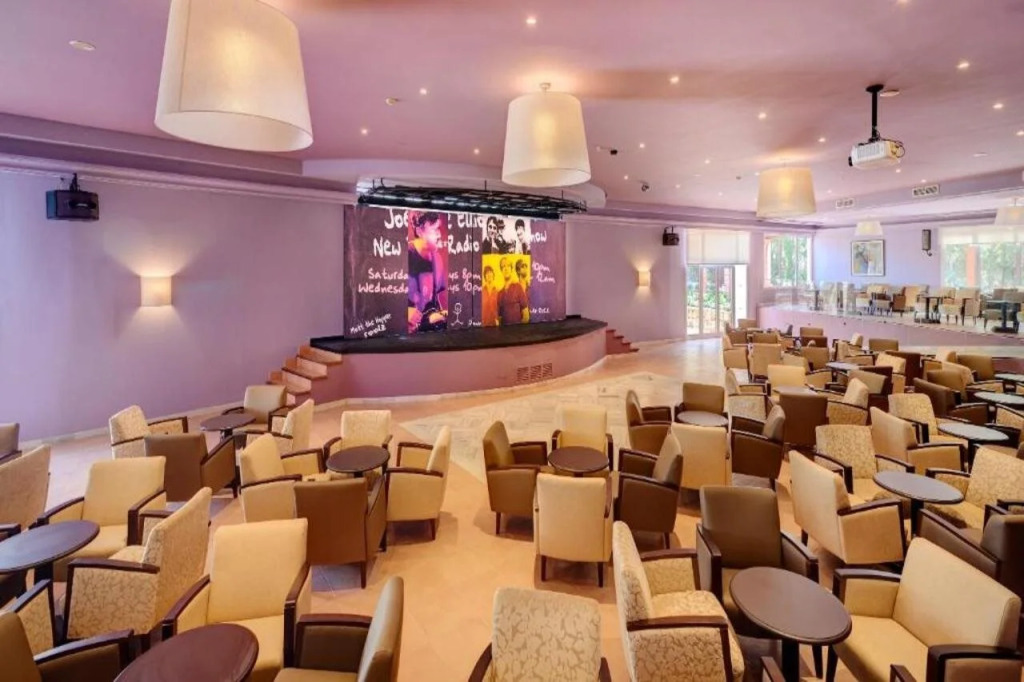 Protur Badí­a Park Aparthotel