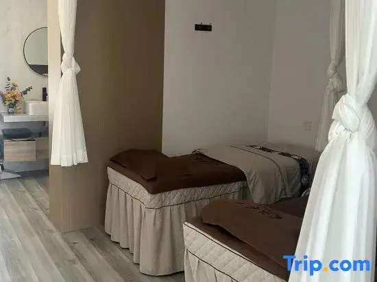 Ni Hao Hotel (Yichun Economic Development Zone Jingfa Avenue)