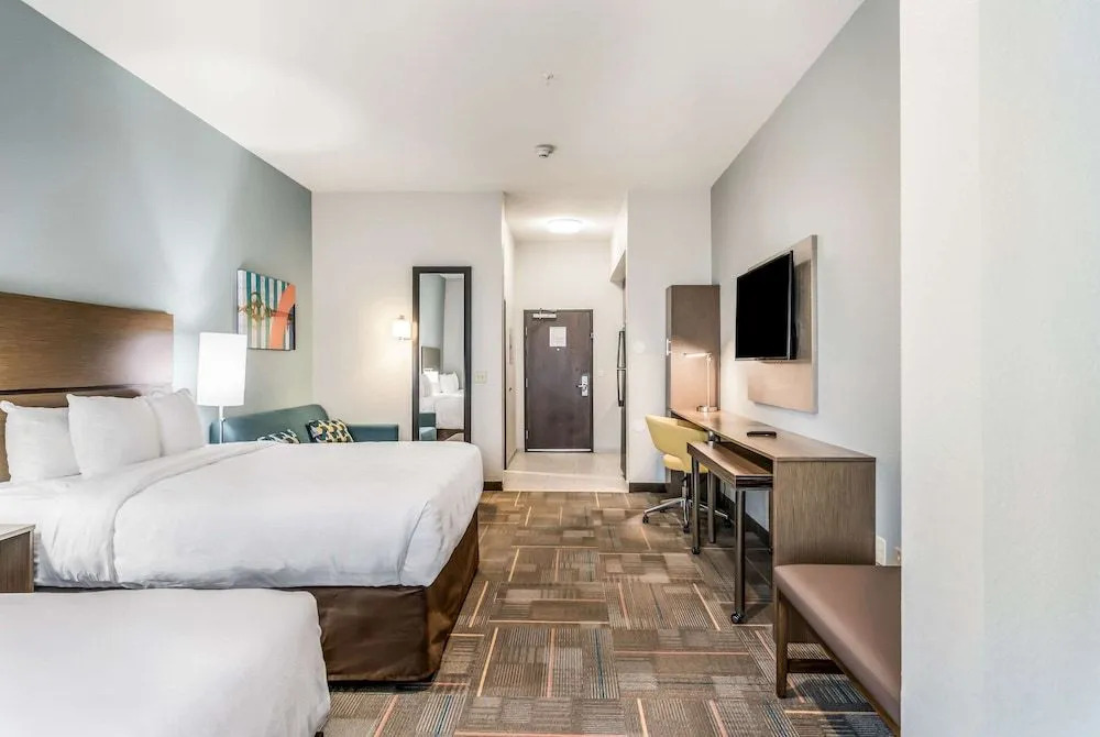 MainStay Suites