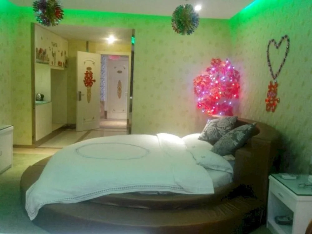 Jingjiang Shuiyue Qinghua Hotel