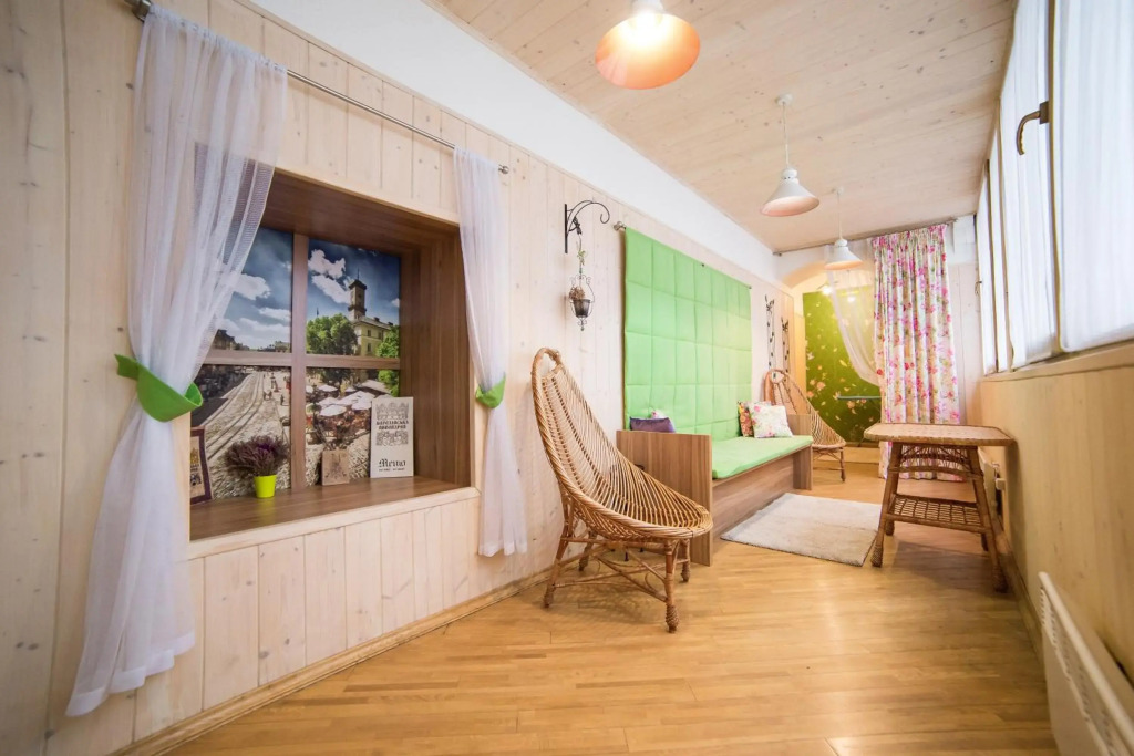 FEST Hotel Rynok Square