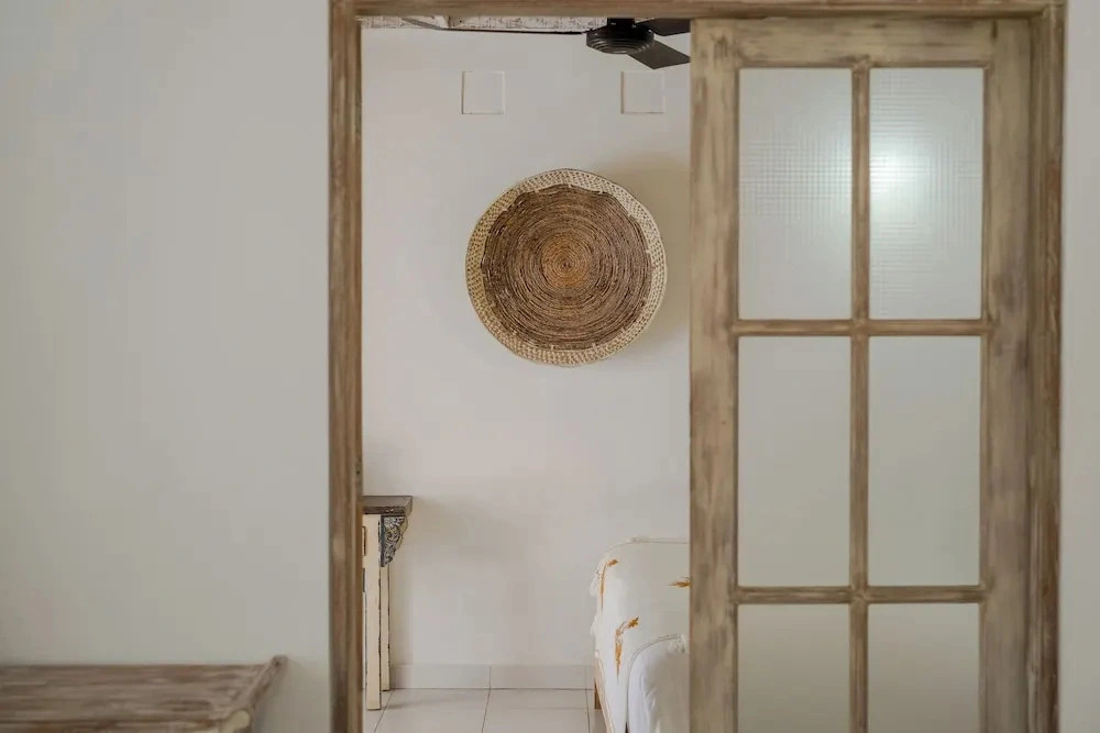 Peacock Bungalow by Pertama Stay
